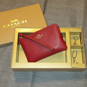 Coach Corner Zip Wristlet